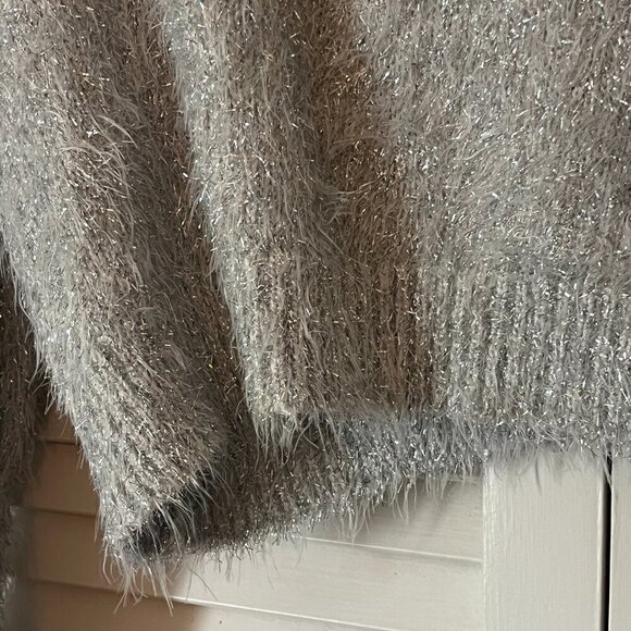 Urban Outfitters 'Elisabeth' XS sparkly silver metallic sweater cropped - Picture 2 of 8
